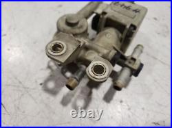 1997 BMW 318i E36 Sedan Fuel Pressure Regulator OEM 1743309