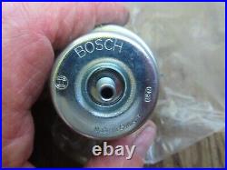 NOS Bosch Fuel Pressure Regulator 0280160292 3517063 Volvo 240 740 2.5bar