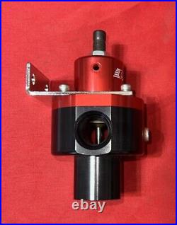 Quick Fuel 30-7025QFT 2-Port Fuel Pressure Regulator 5-8psi